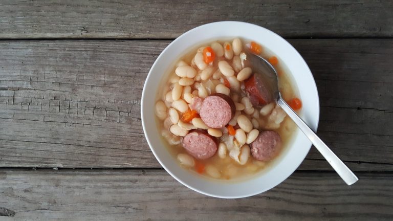 soup, sausage, beans-2017644.jpg